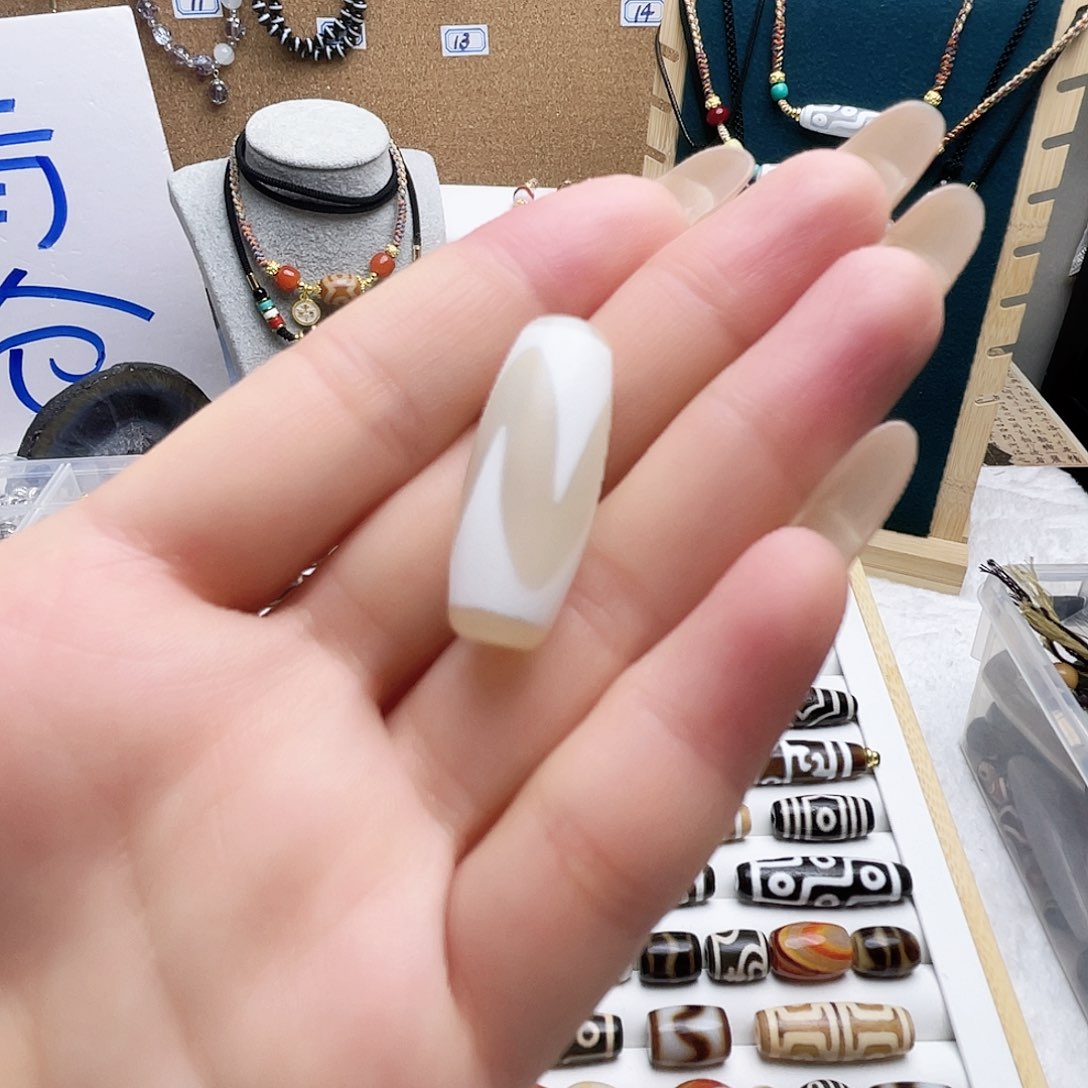 玛瑙/玉髓颈饰合金