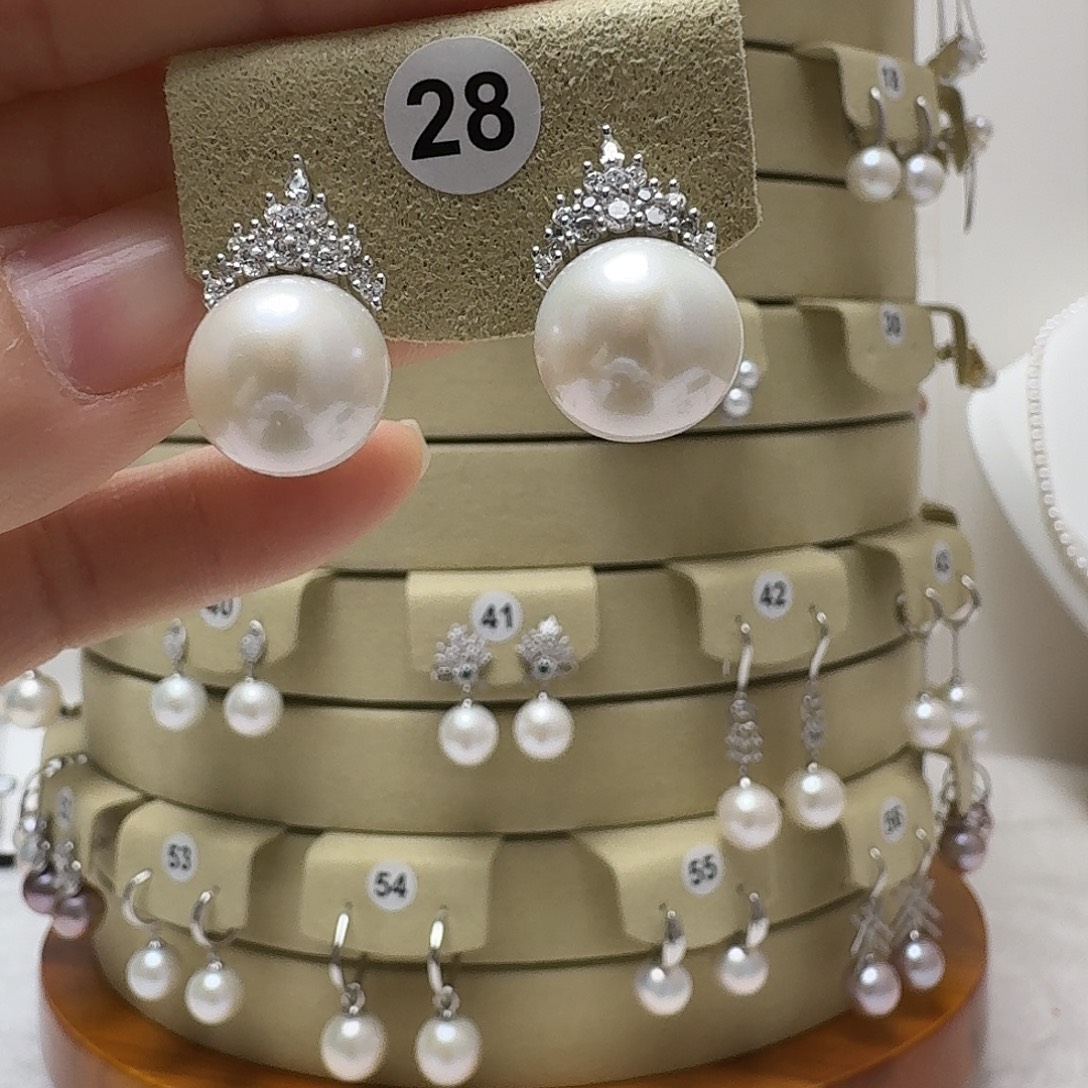 银S925镶嵌耳饰淡水珍珠