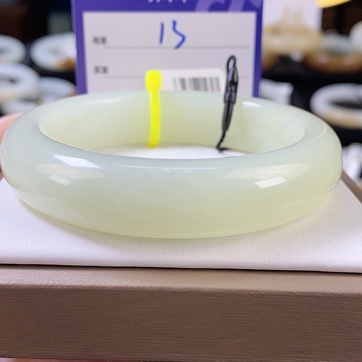 未镶嵌手镯和田玉.****圆