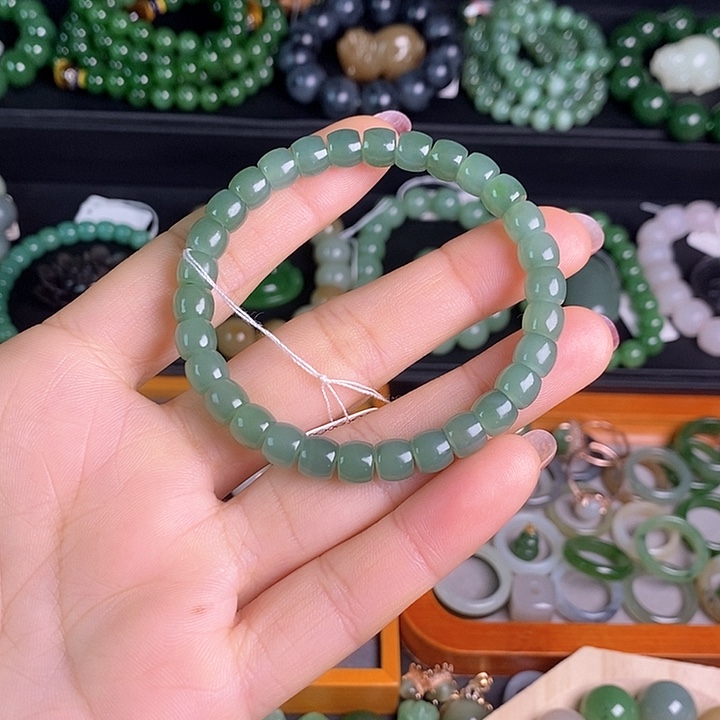 和田玉（碧玉）手链未镶嵌