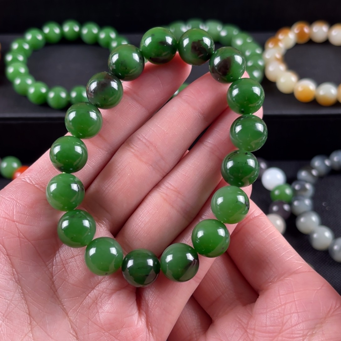 和田玉手串未镶嵌卡12俄七坑辣菠菜红皮满肉