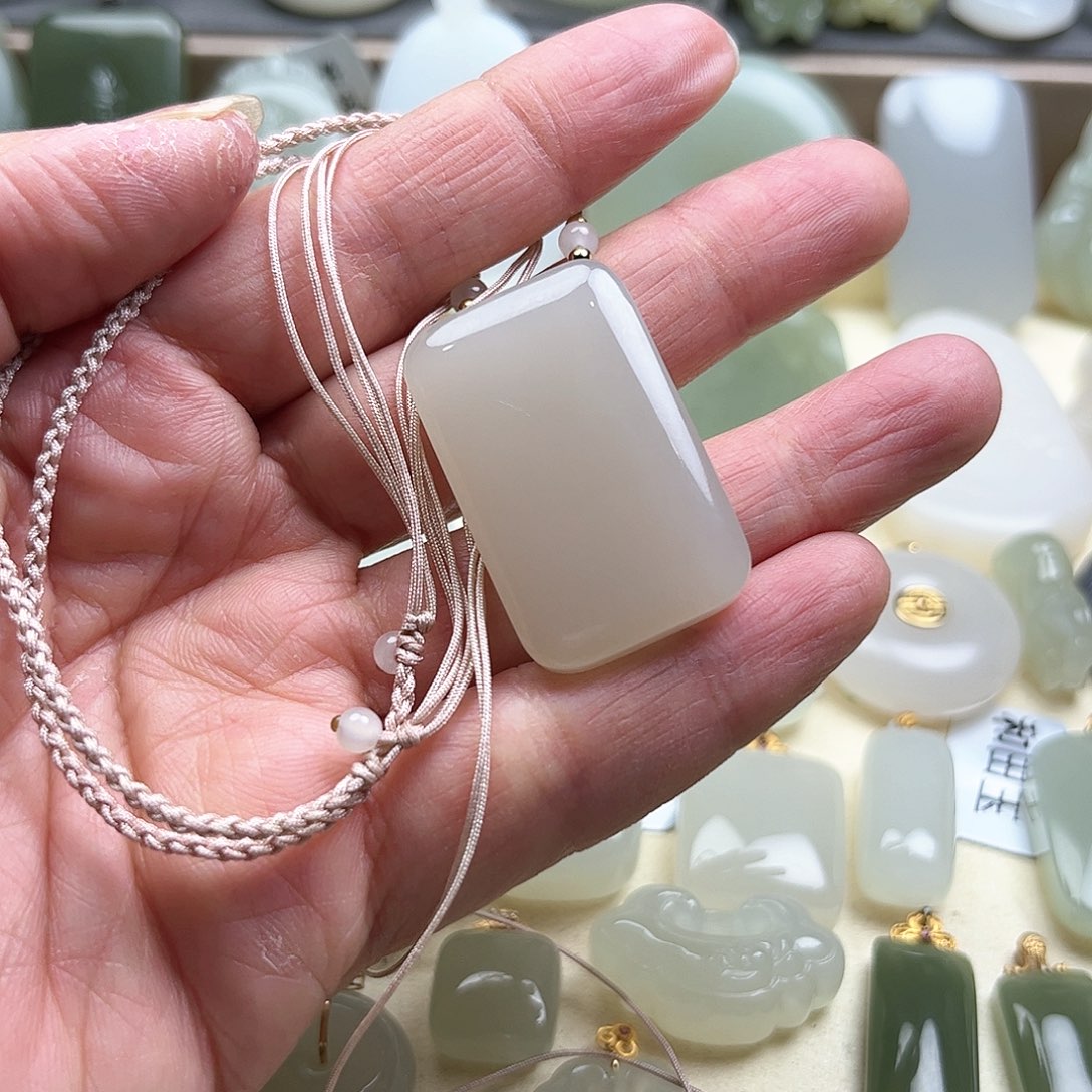 和田玉挂件未镶嵌歪****4