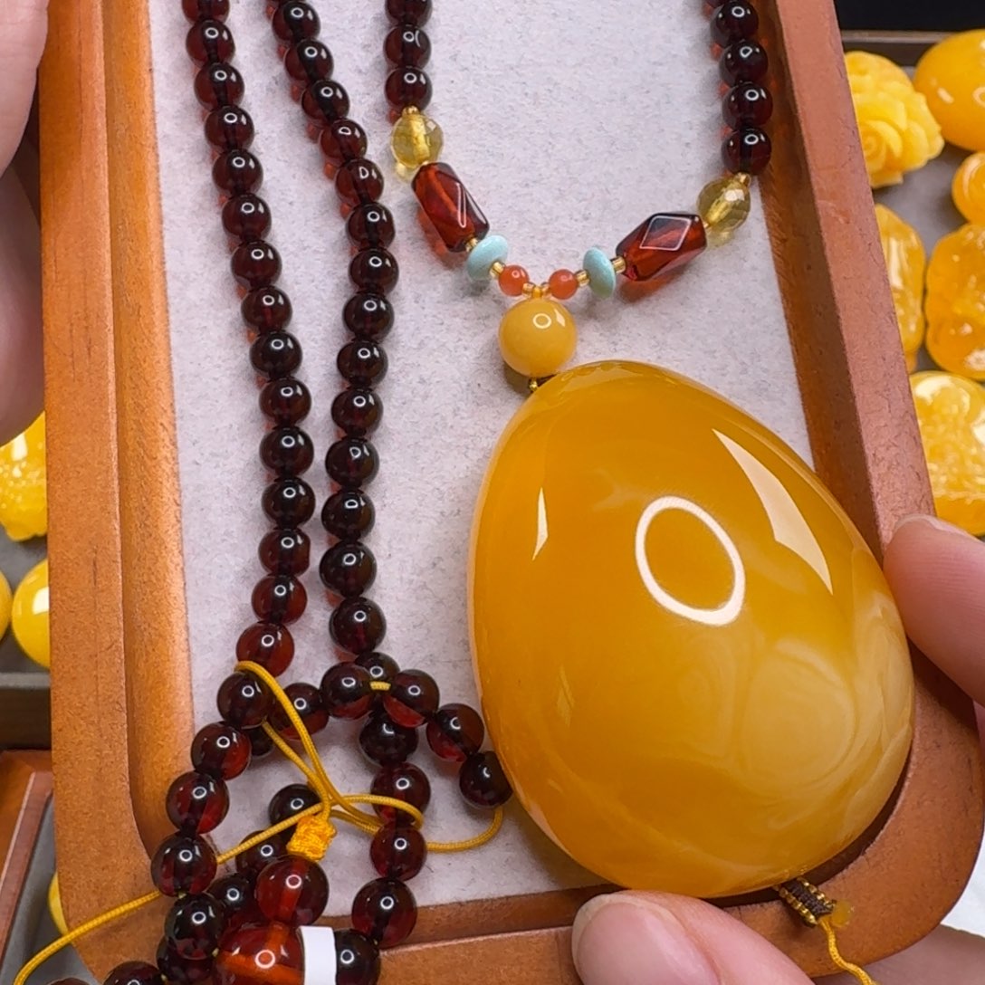 蜜蜡毛衣链未镶嵌