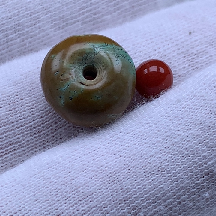 南红玛瑙未镶嵌珠宝奇石