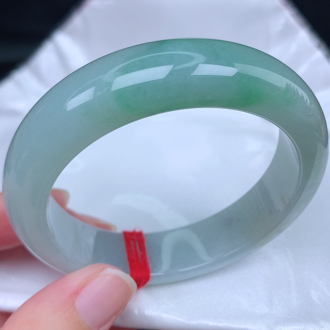 未镶嵌手镯翡翠天然