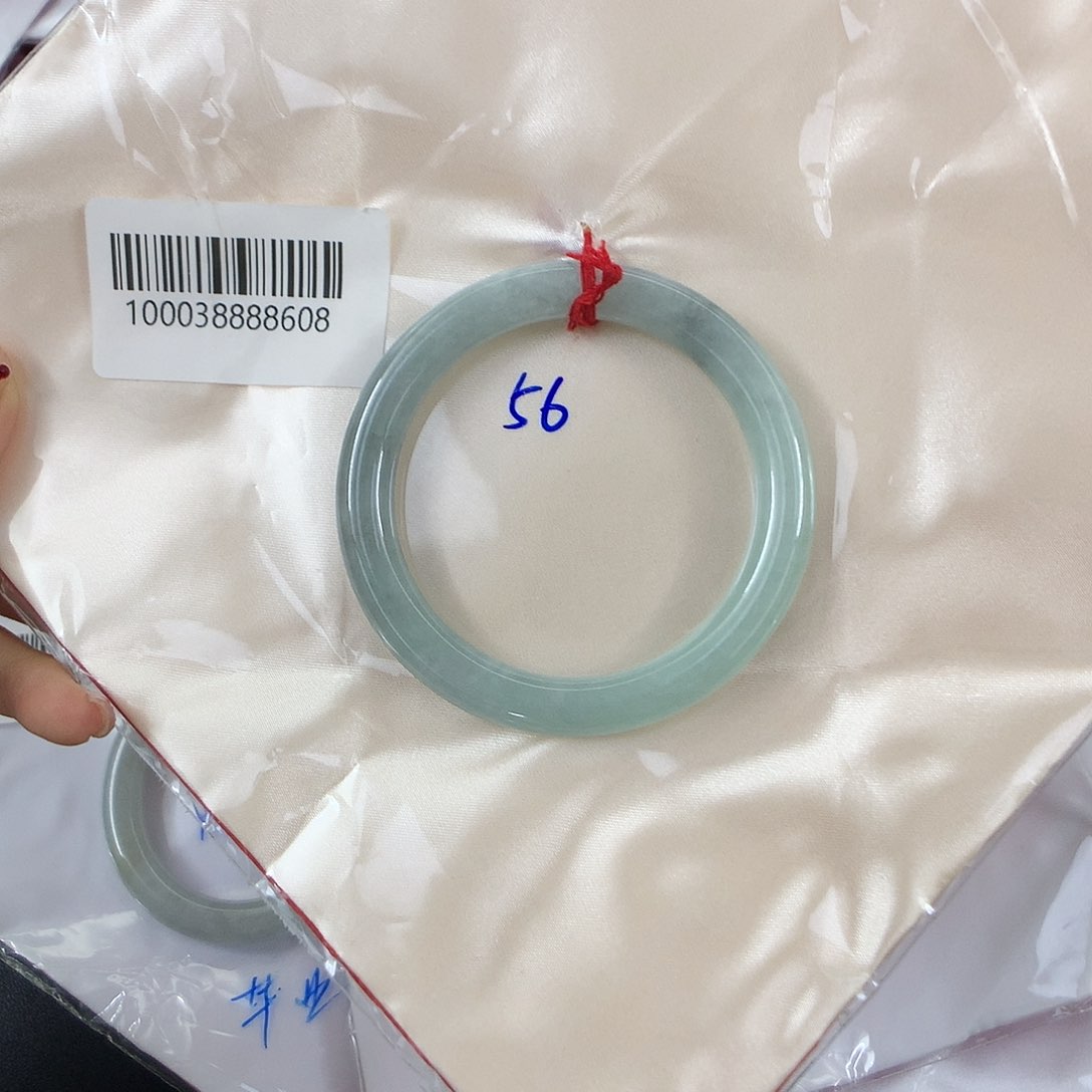 翡翠手镯未镶嵌天然缅甸翡翠手镯