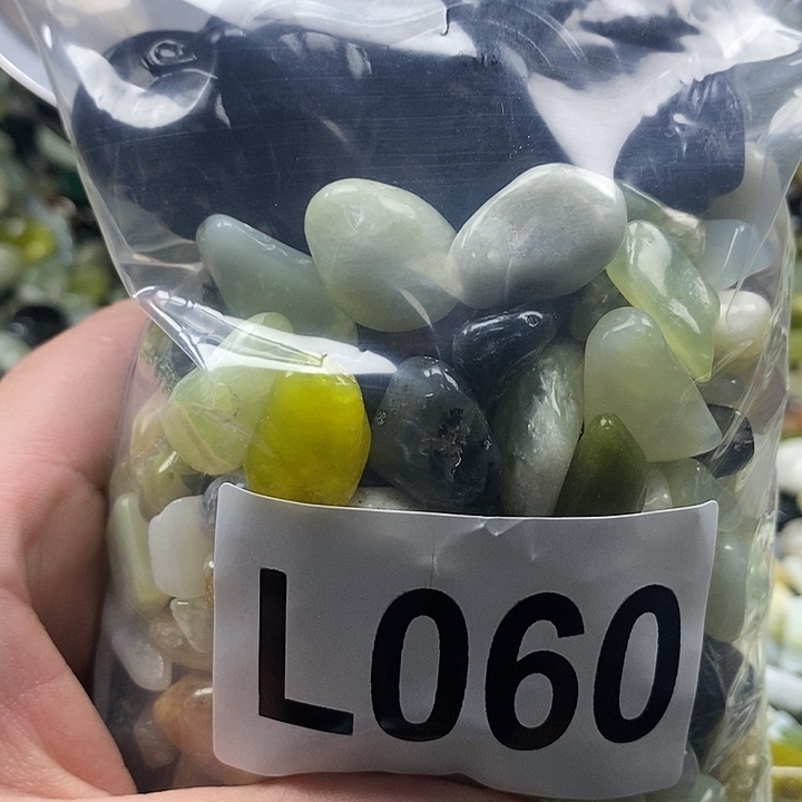 岫玉鱼缸石未镶嵌