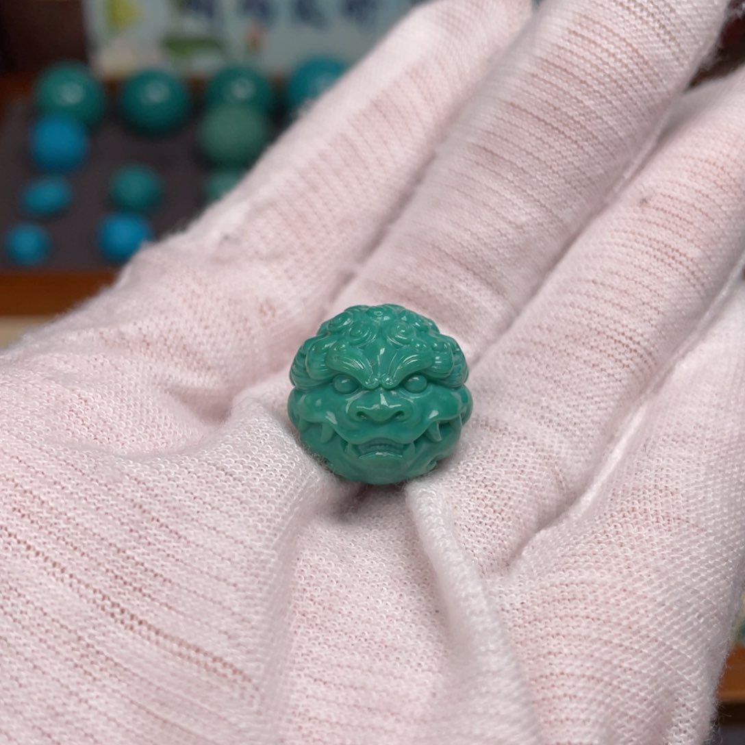 绿松石配饰未镶嵌