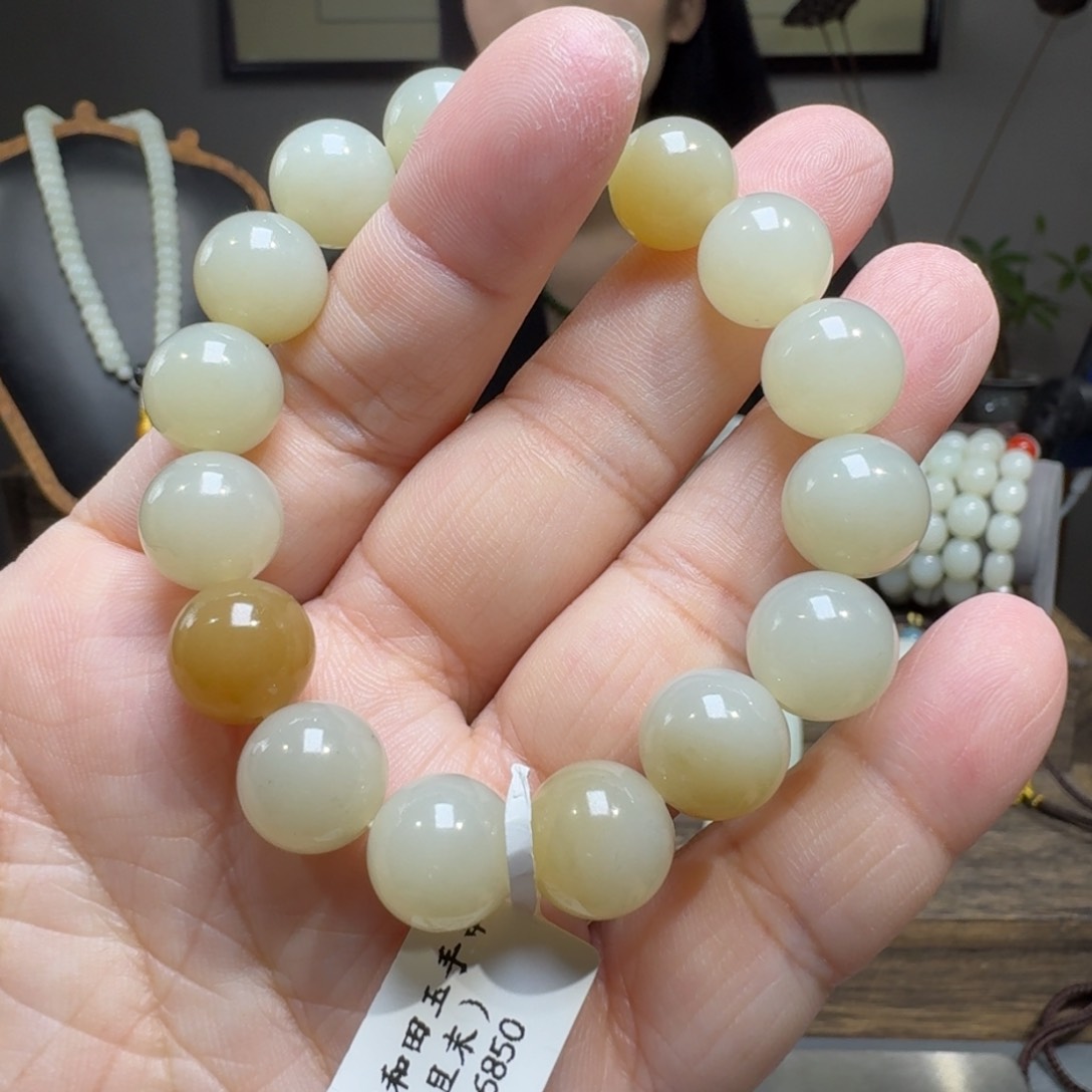 和田玉手串未镶嵌