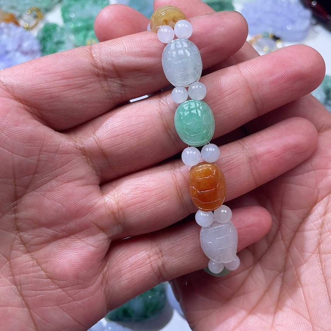 翡翠未镶嵌颈饰翡玉缘翡翠