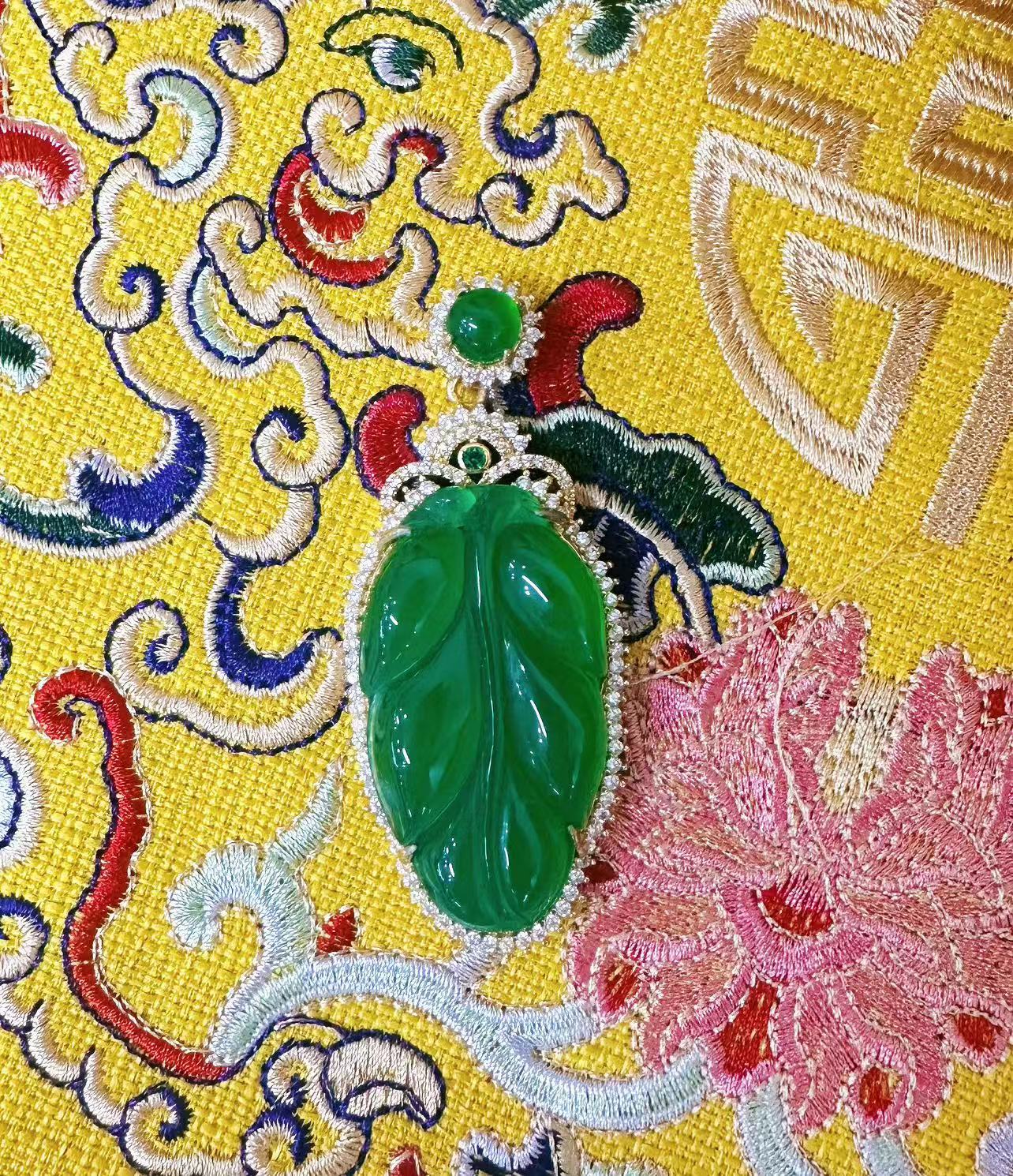 【聪聪珠宝】15937-豪镶阳绿大树叶-赠链