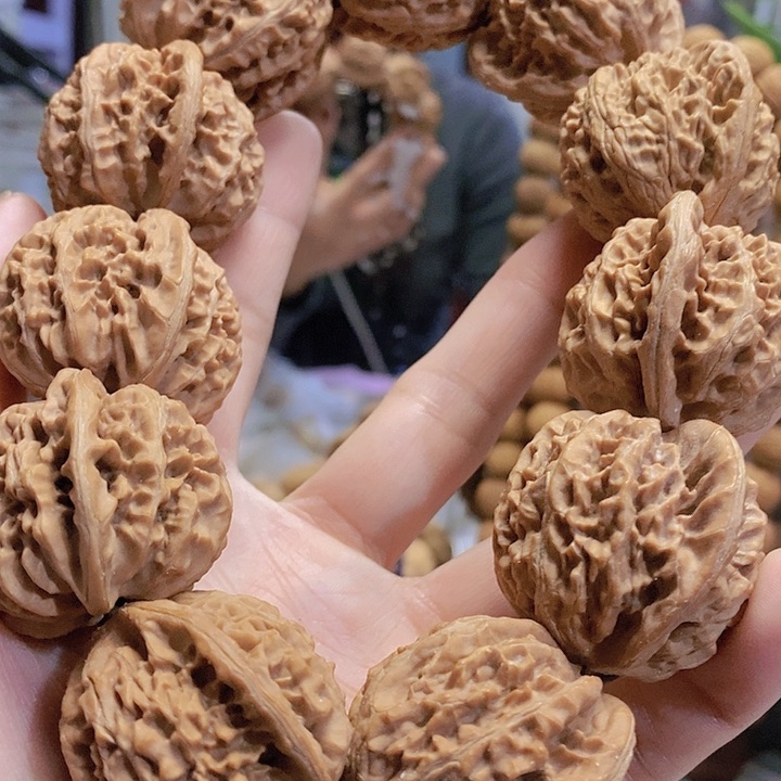 【闪购商品】文玩核桃把件36宫灯手持