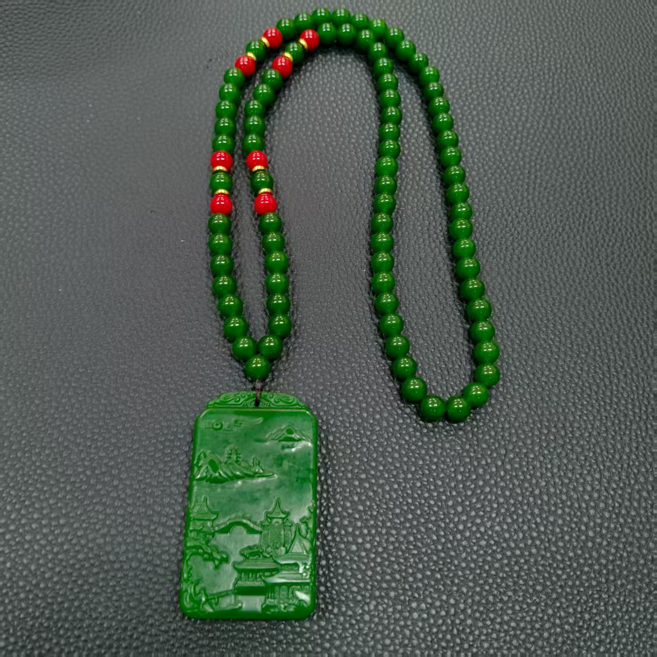 精品时尚百搭绿  山 项链（多样性拍一发一)