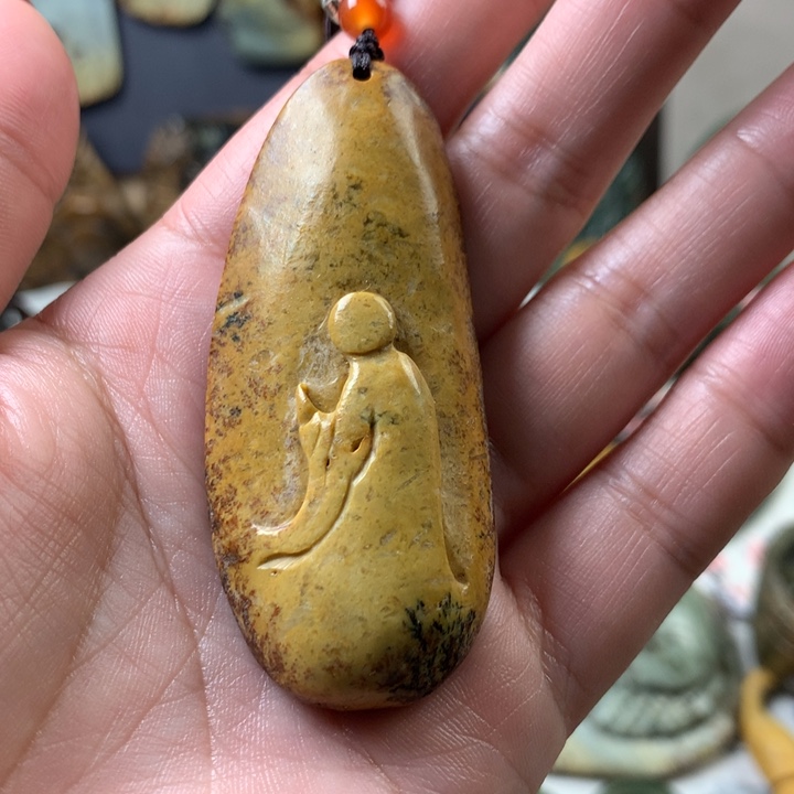 岫岩河磨玉（透闪石质玉）挂件未镶嵌