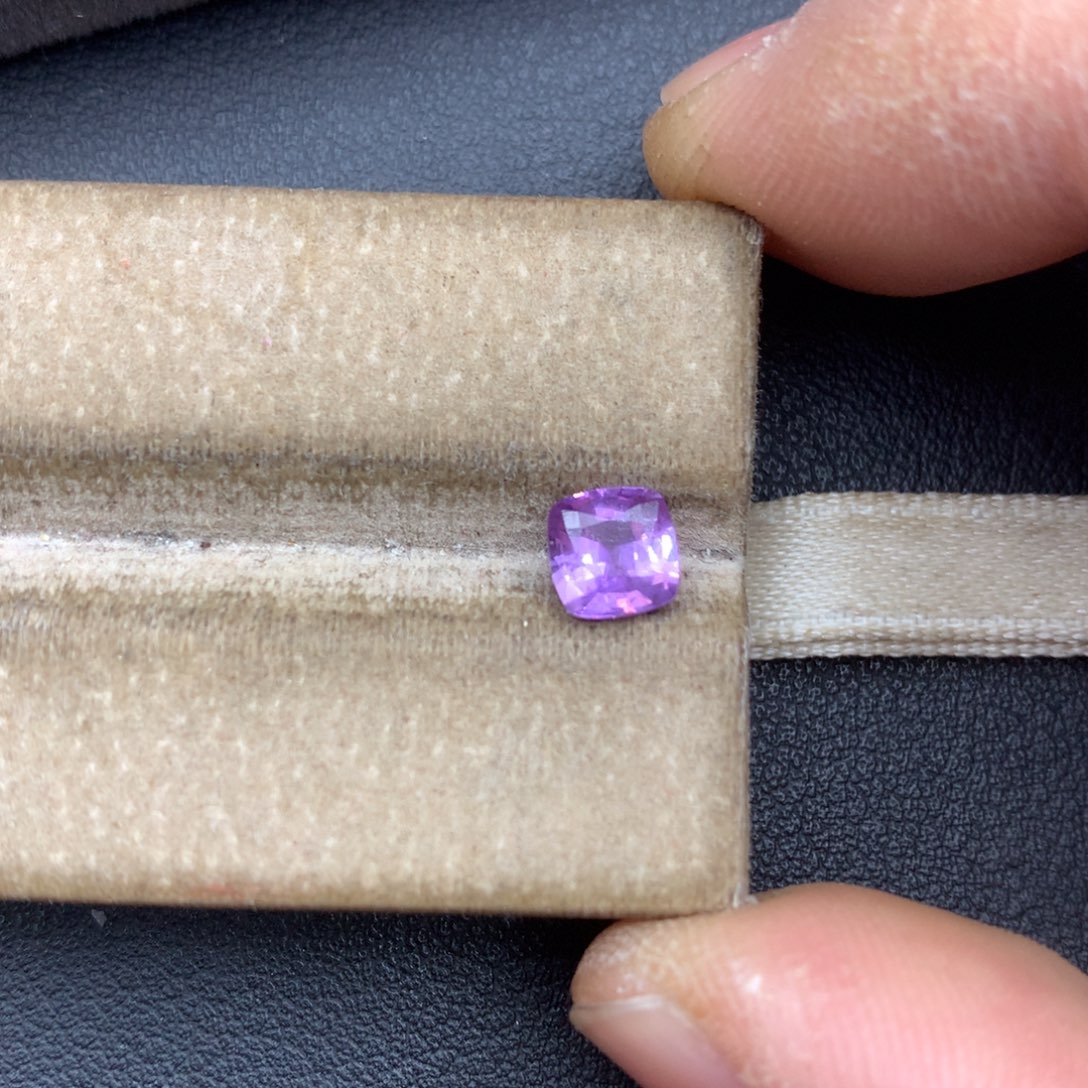 裸石蓝宝石1.04ct无烧大证薰衣草