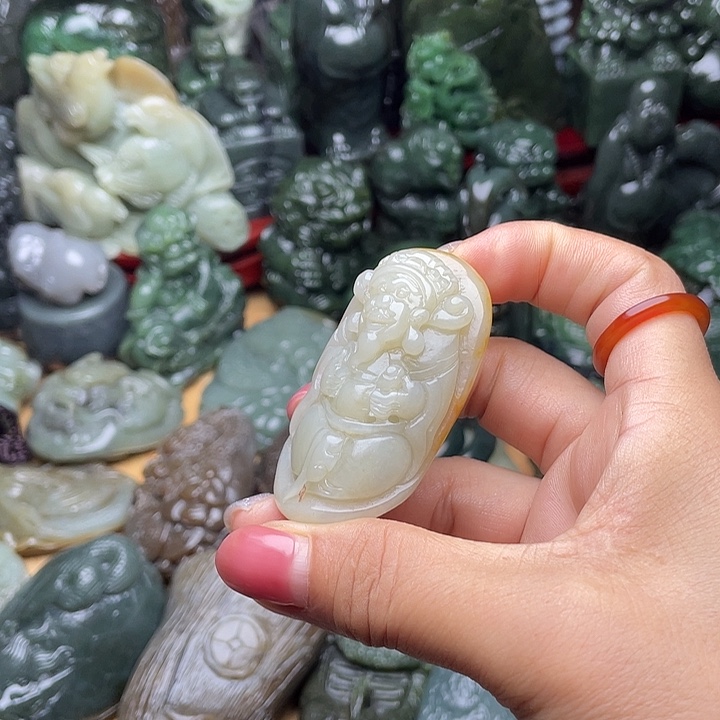 未镶嵌和田玉挂件