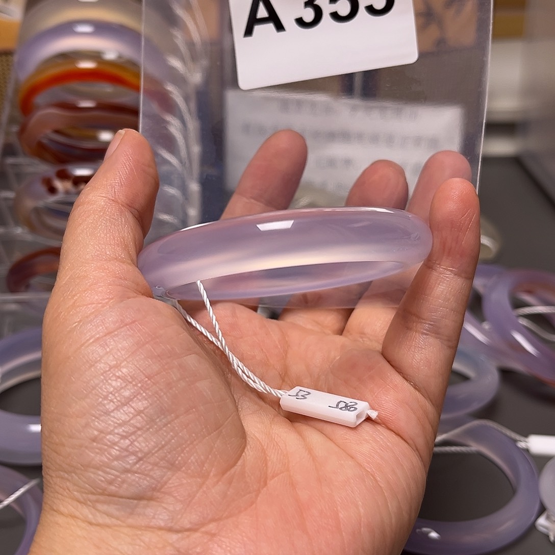 手镯玛瑙/玉髓未镶嵌小***。53-355