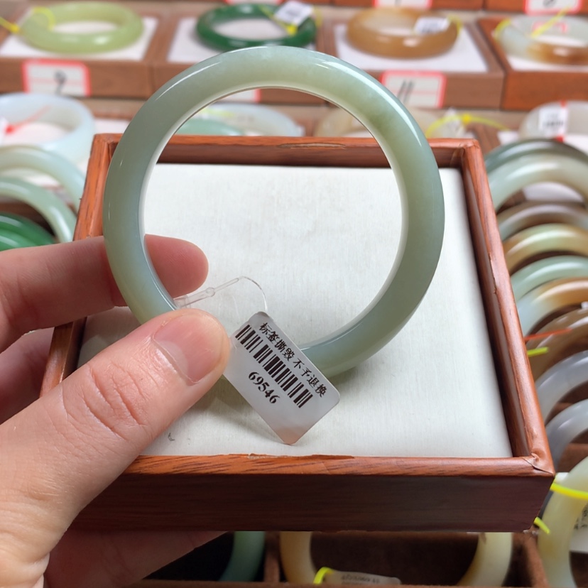 【闪购商品】和田玉手镯未镶嵌55.4