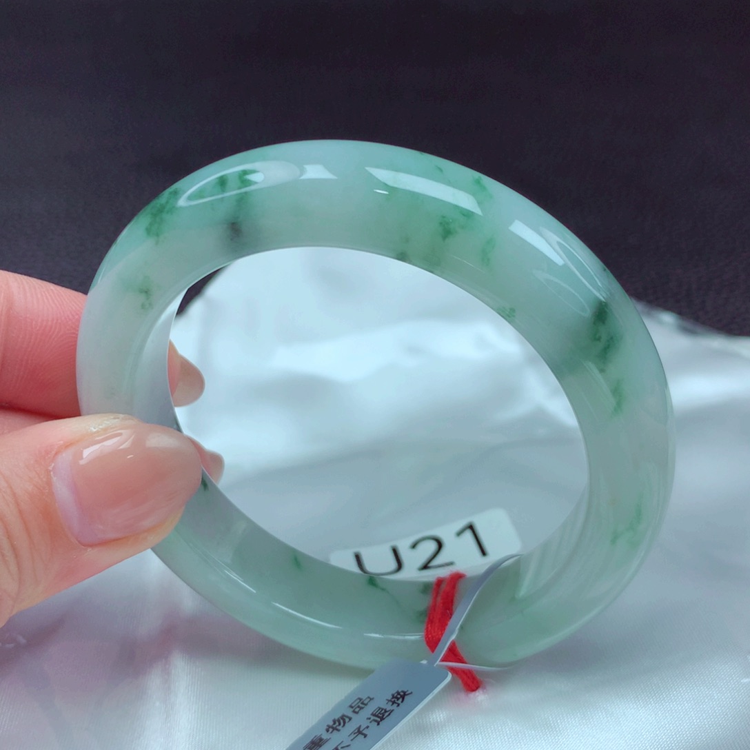 翡翠手镯未镶嵌手镯88