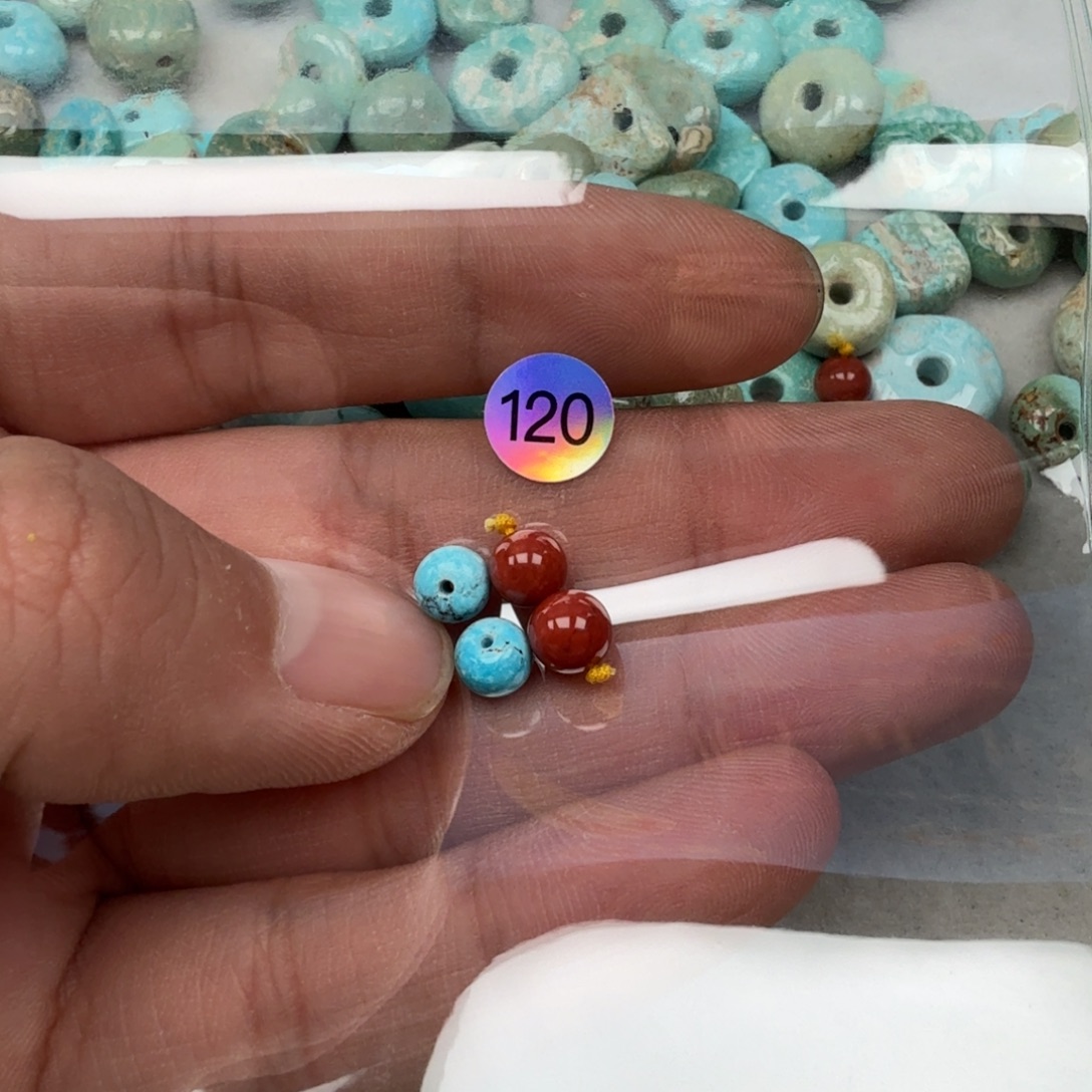 南红玛瑙未镶嵌珠宝奇石