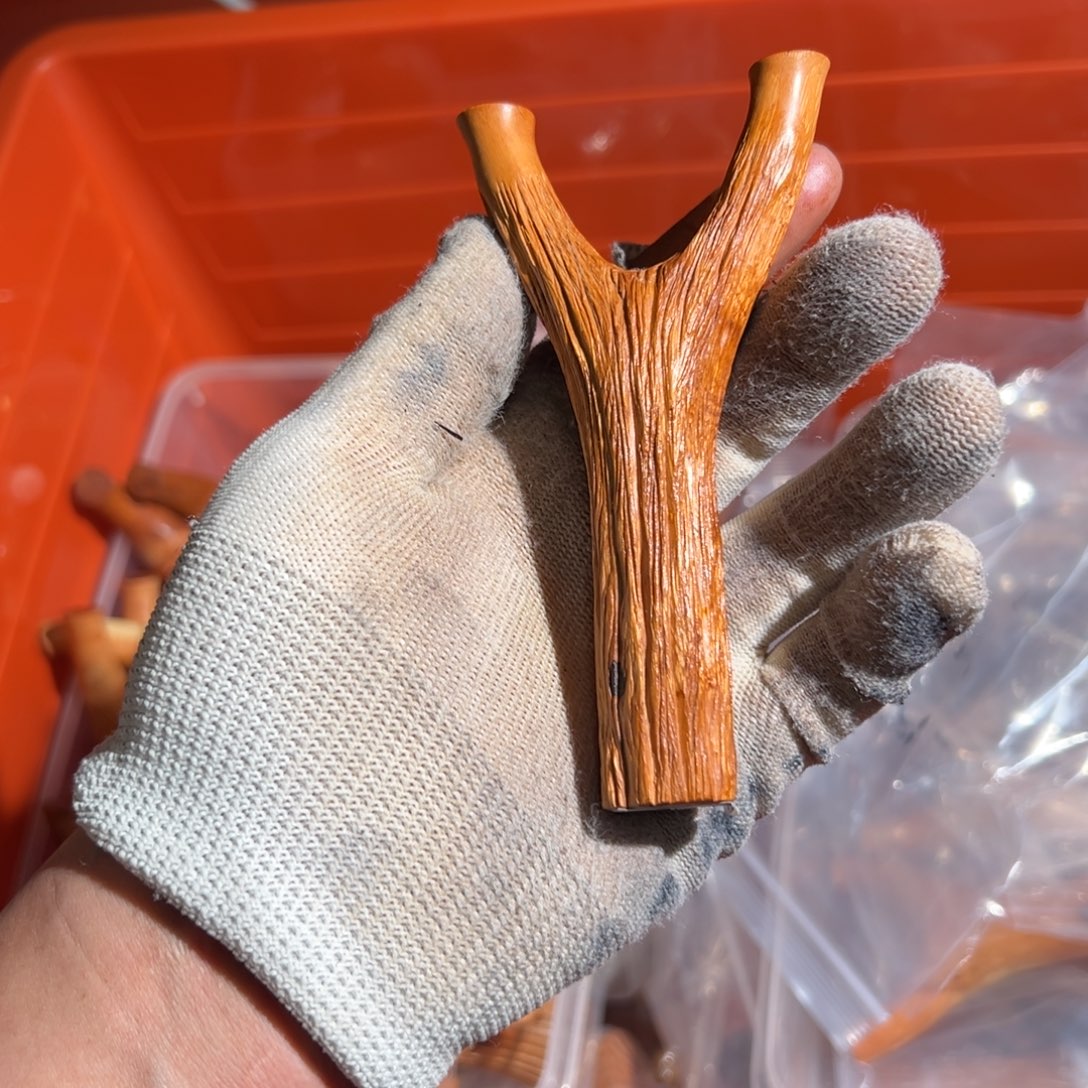 天***王火琉璃树杈木弓手工制作