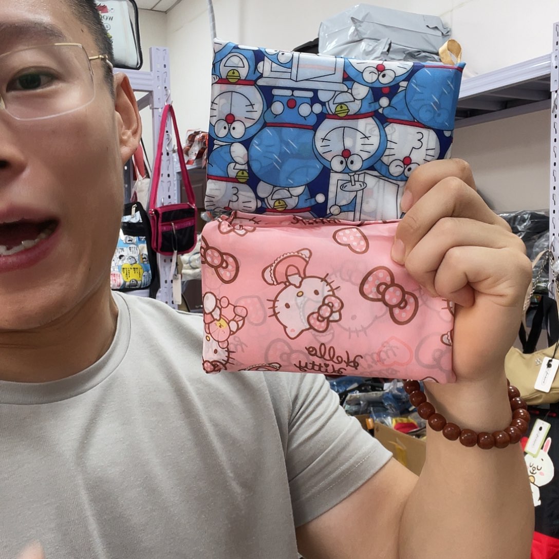 PU化妆包等产品和产品