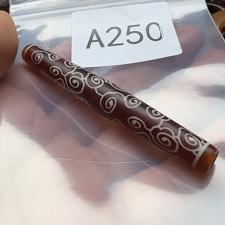 用***8玛瑙/玉髓未镶嵌手链