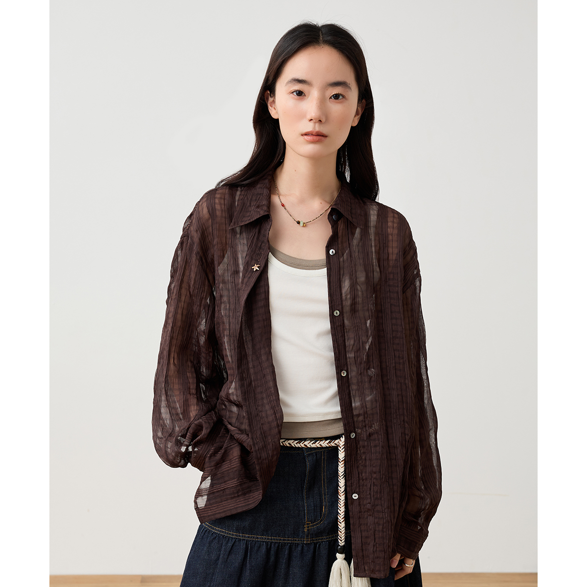 章鱼家【清透复古】星星扣镂空长袖格纹肌理宽松软衬衫octopusme