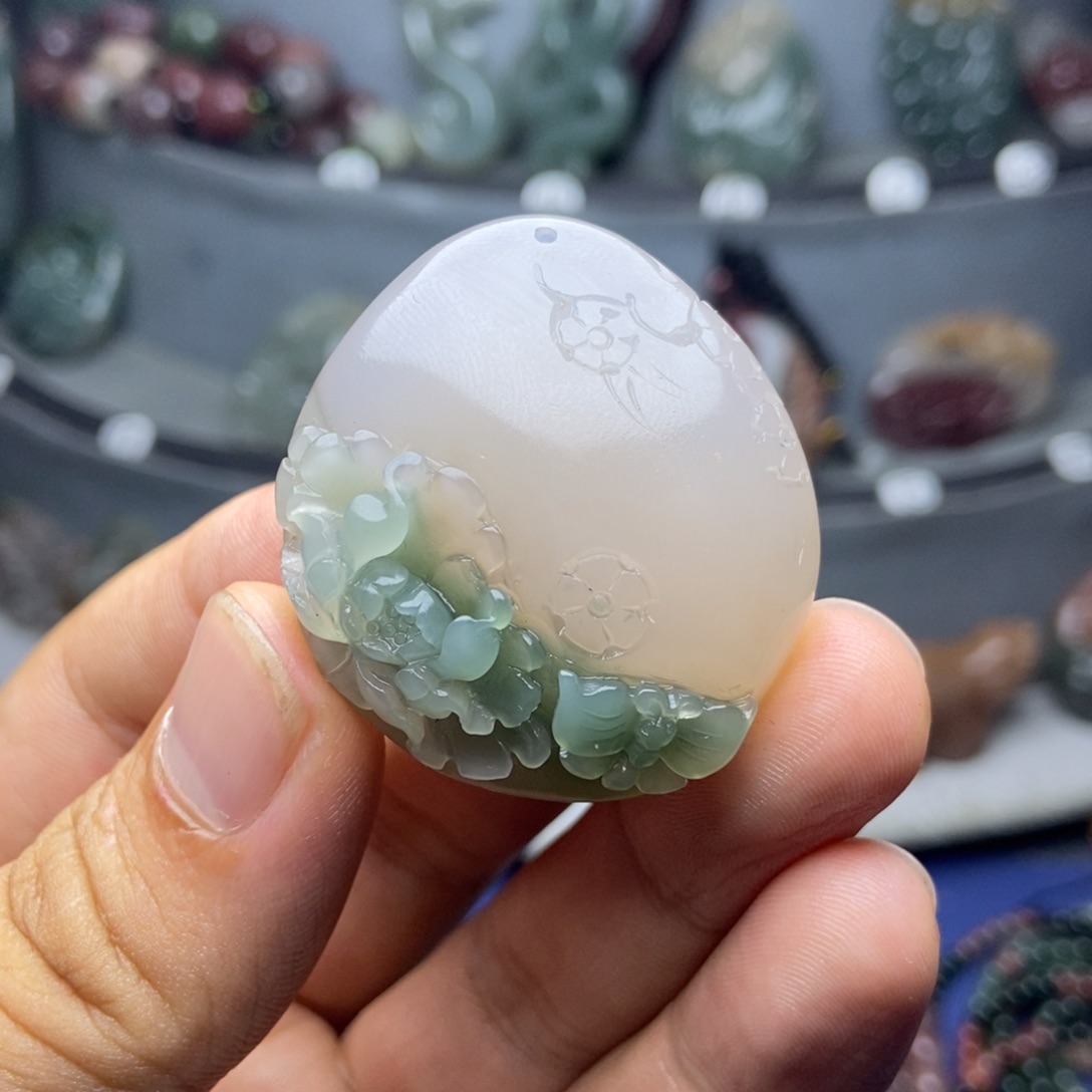 未镶嵌颈饰玛瑙/玉髓