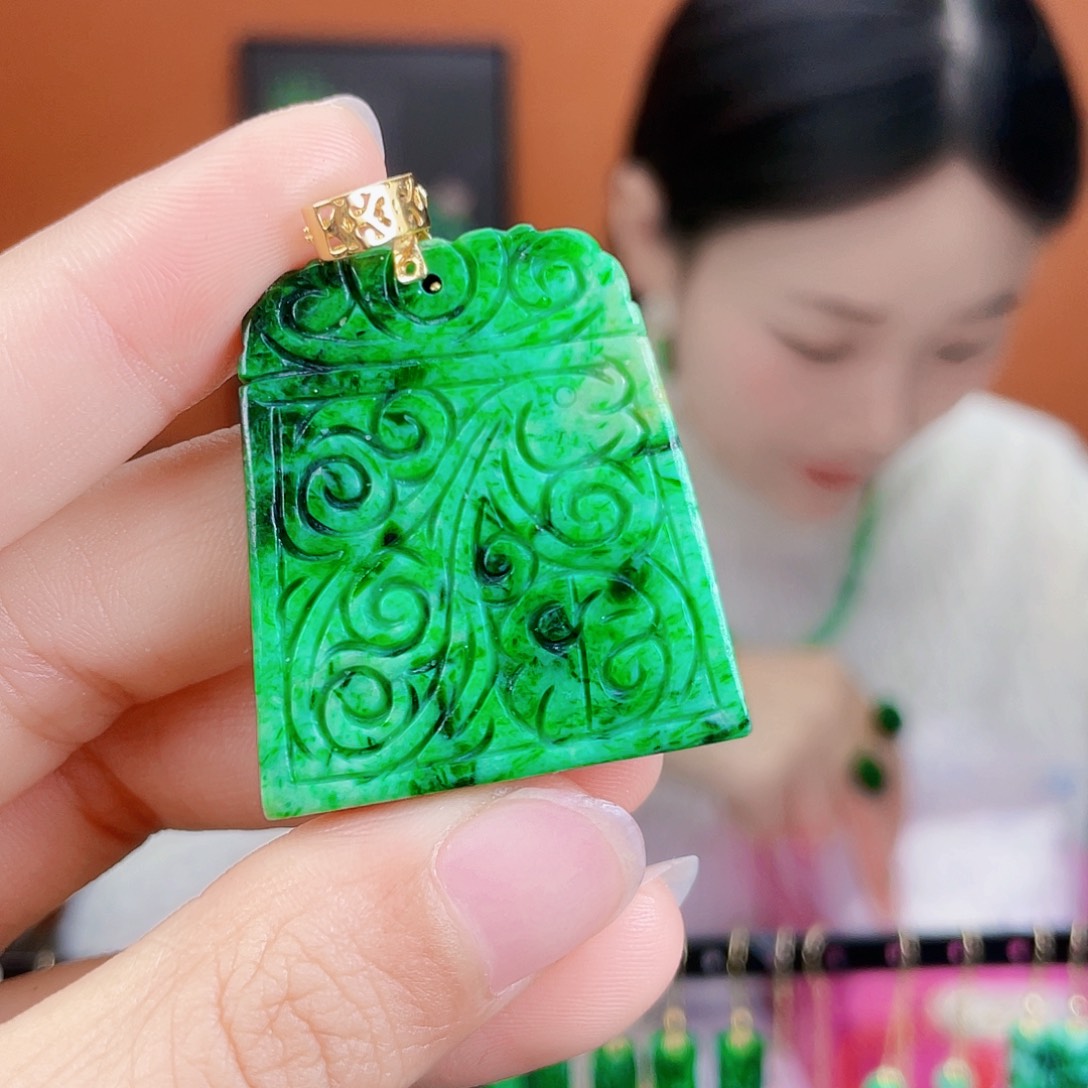 翡翠未镶嵌耳饰饰品