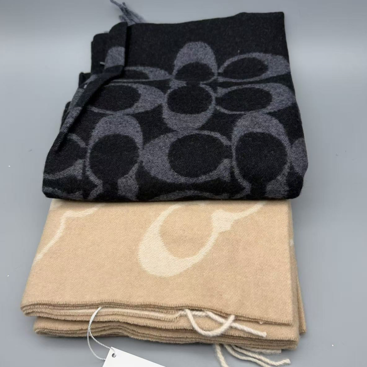 coach /蔻驰 co023 女士经典围巾 披肩 百搭时尚