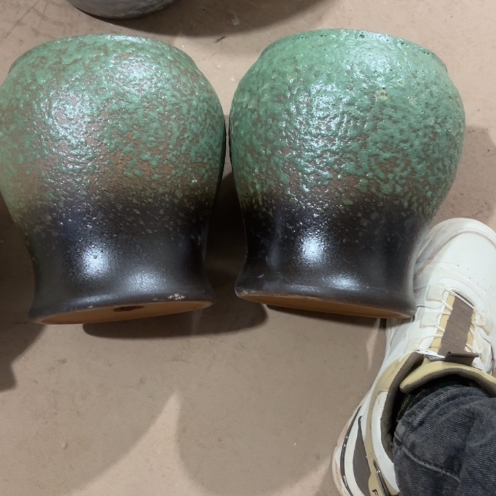 紫砂花盆口径17高度22两只正品