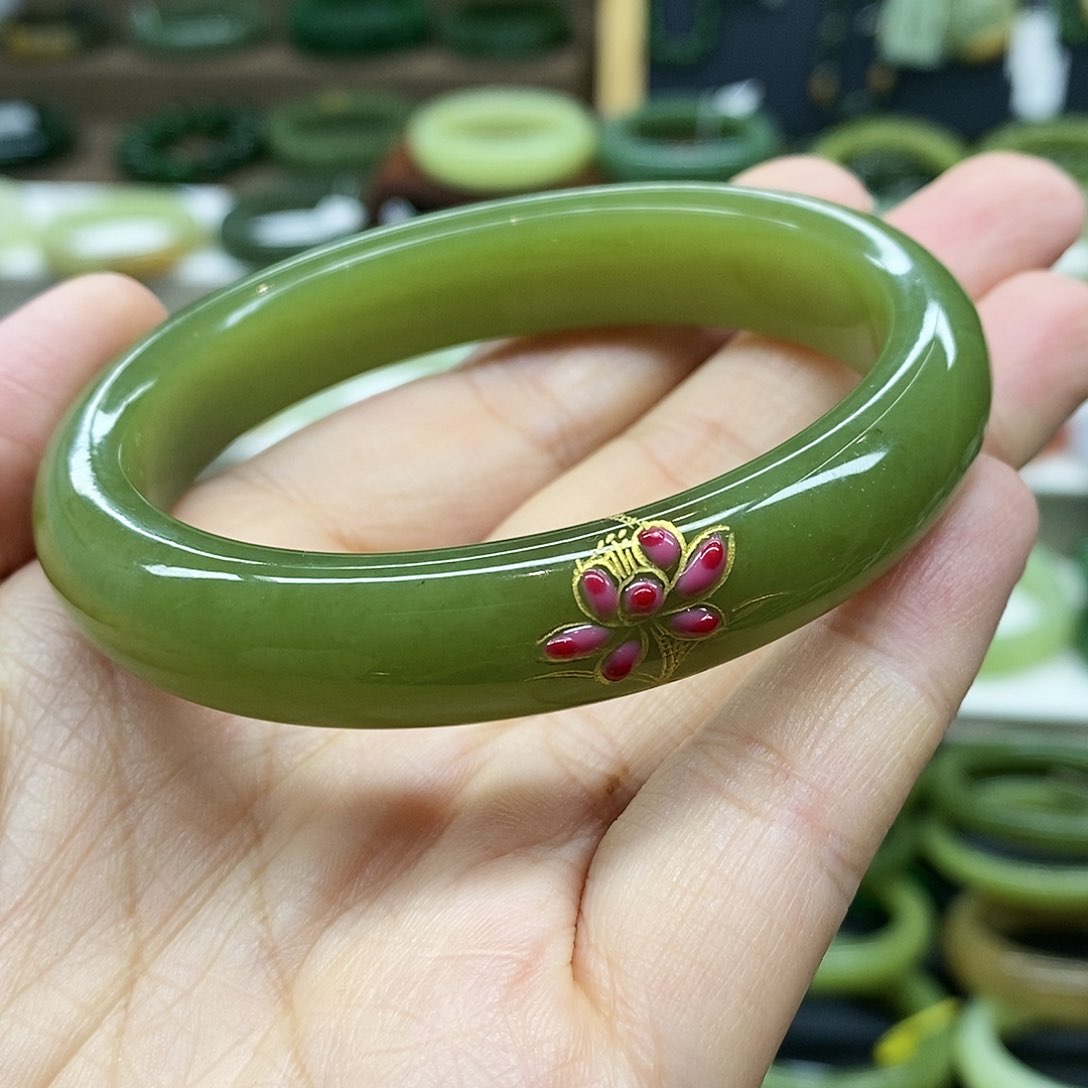 【闪购商品】未镶嵌手镯和田玉