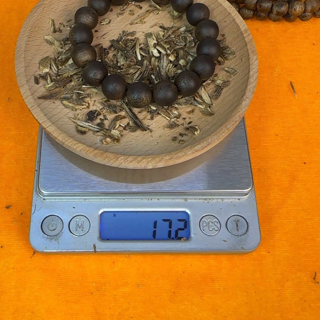 伟***新沉香碎屑沉香海南莺歌绿棋卡1.2+碎屑