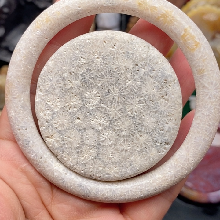 硅化珊瑚（珊瑚玉）手镯未镶嵌60