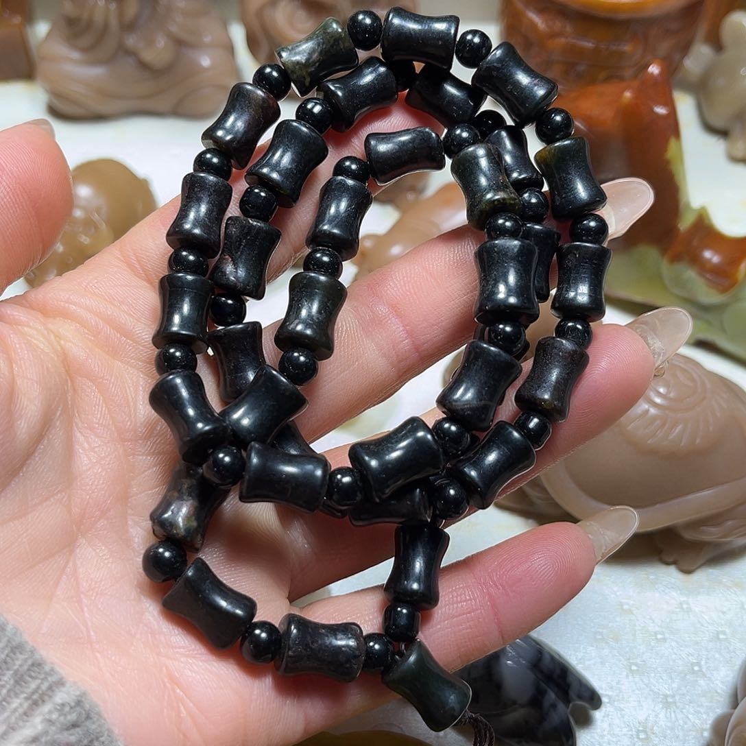 白玉菩提吊坠白玉菩提吊坠