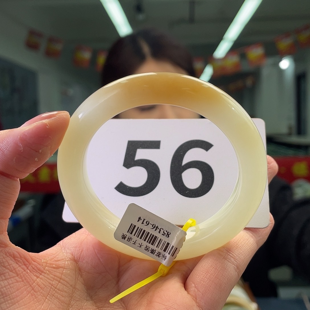 和田玉手镯未镶嵌拽*