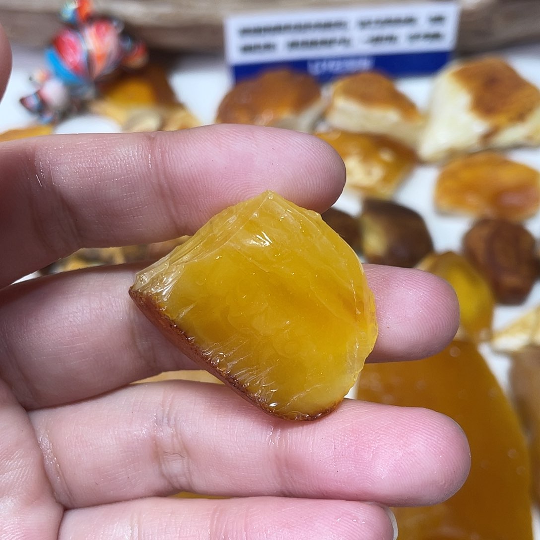 定制琥珀未镶嵌原矿琥珀