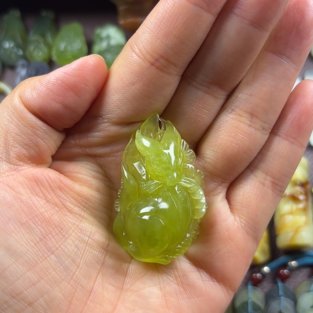 蛇纹石玉合金颈饰