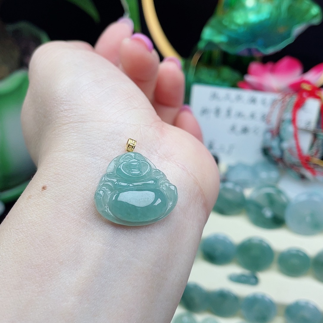 颈饰18K金镶嵌翡翠耳****）83535355