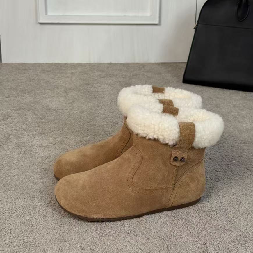 时尚雪地靴真皮厚底中筒女雪地靴平底冬季女鞋