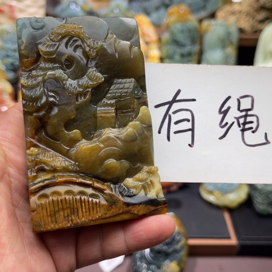 蛇纹石玉未镶嵌颈饰