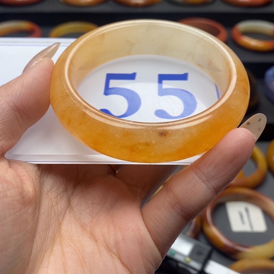 石英质玉（黄龙玉）手镯未镶嵌