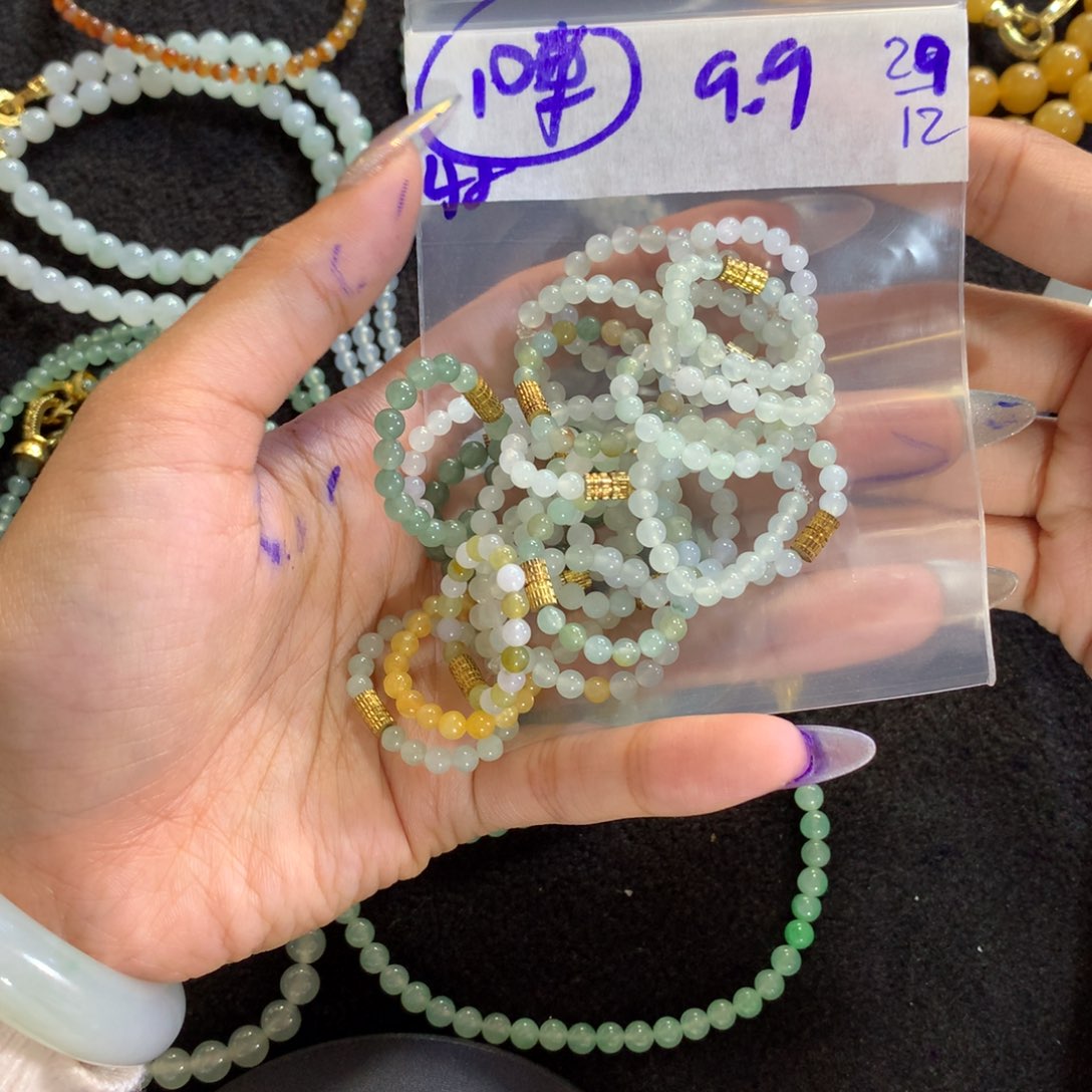 定制翡翠未镶嵌天然缅甸翡翠多样性