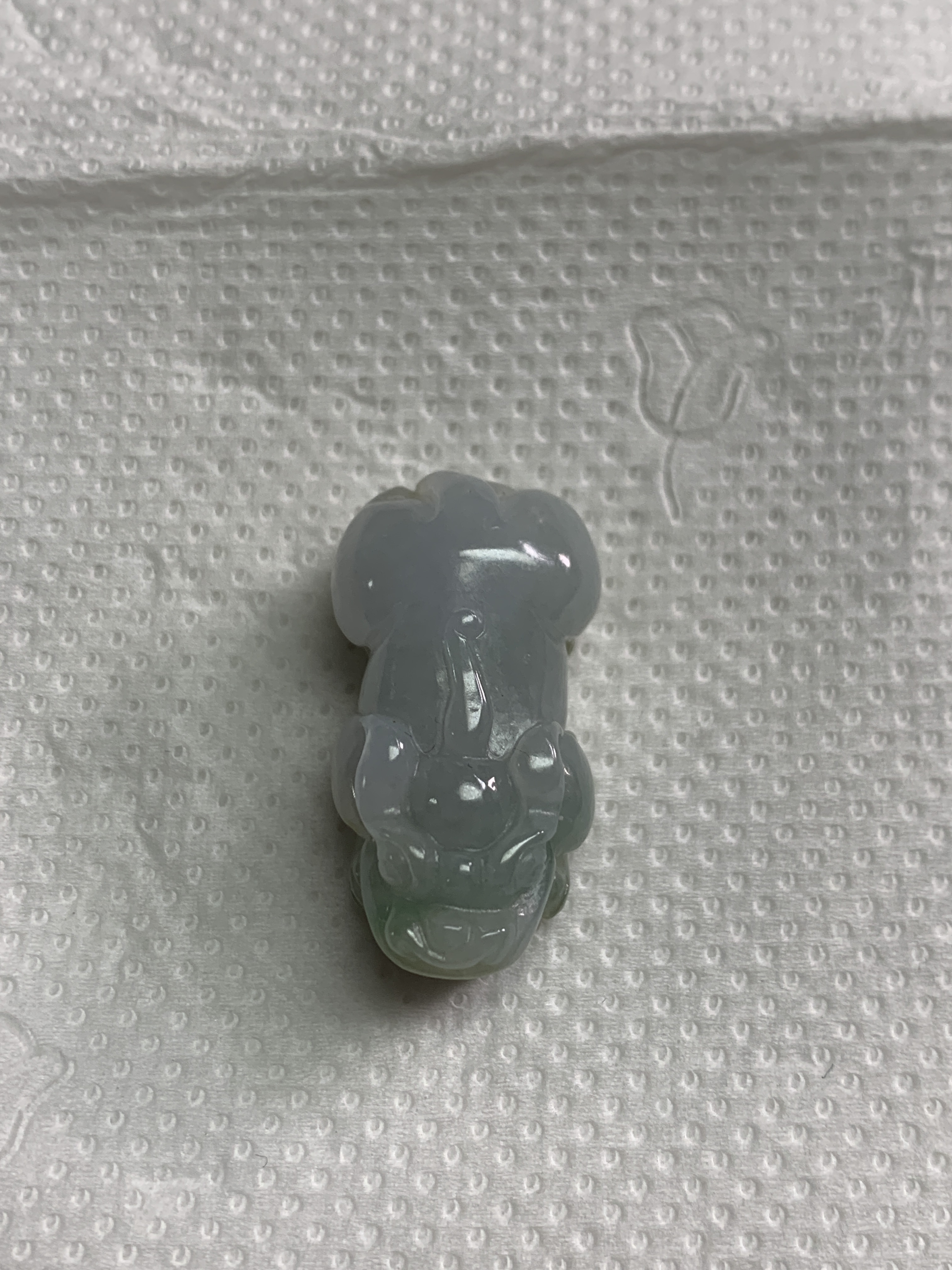 玉如军意翡翠珠宝