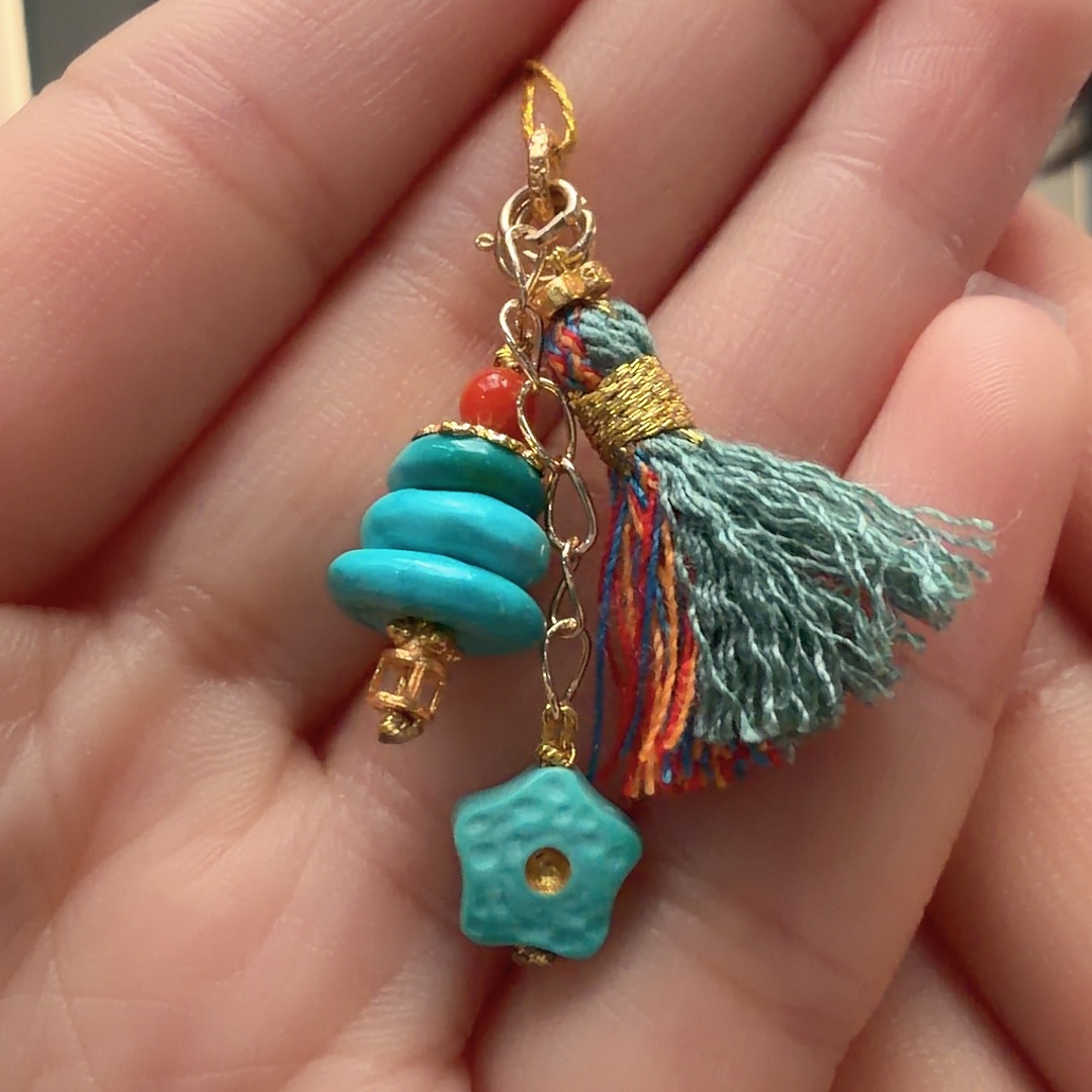 绿松石未镶嵌颈饰