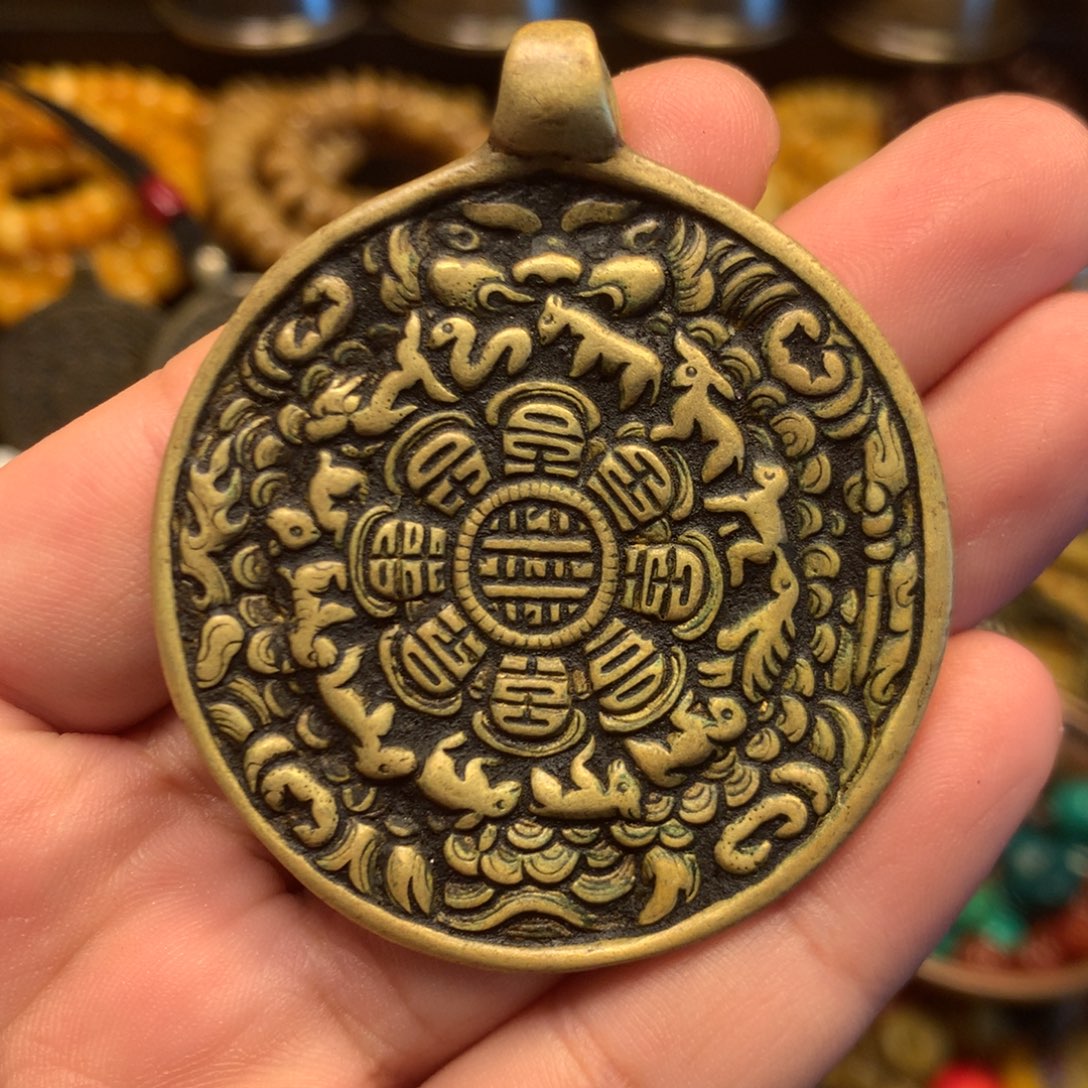 泥塑娘啦擦擦骰子