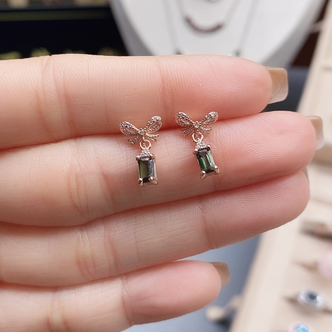 碧玺耳钉银S925镶嵌耳钉