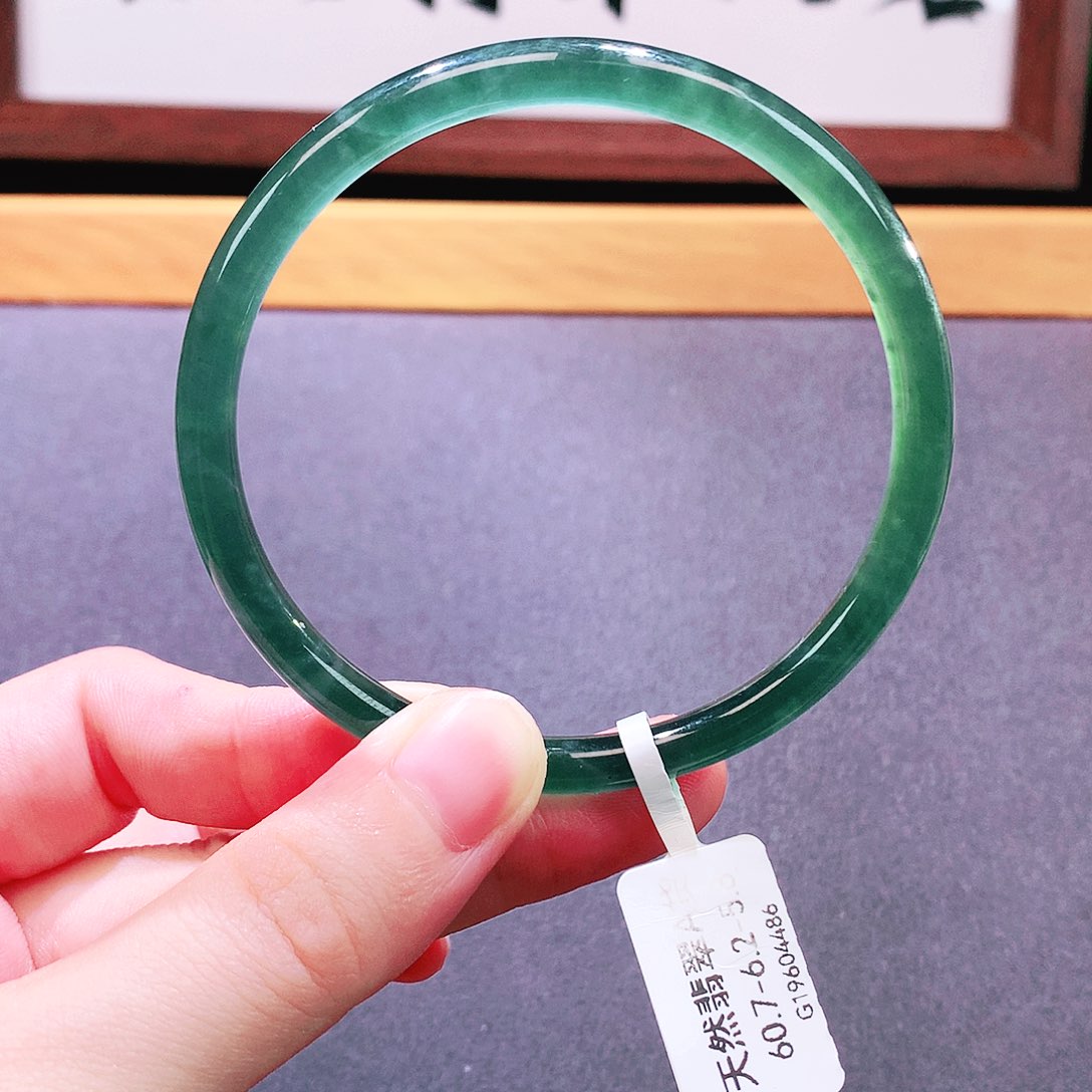 未镶嵌手镯翡翠天然翡翠