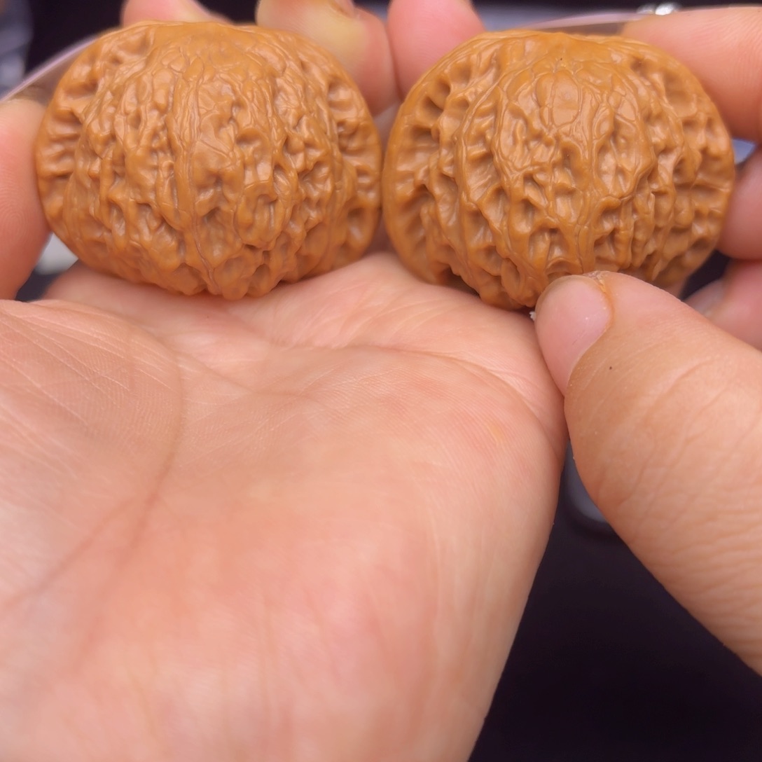 文玩核桃把件铁锤 45 尖微修